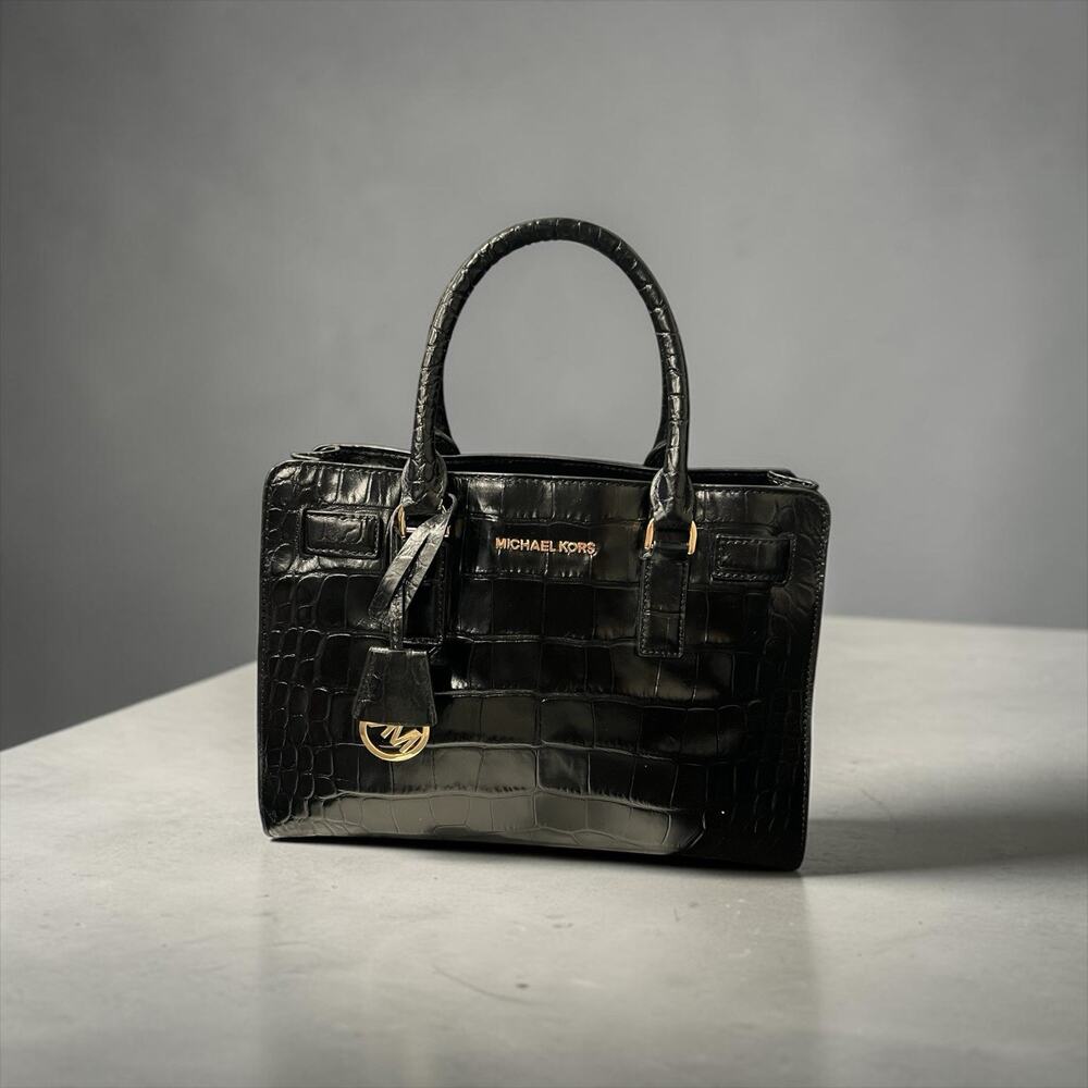 Michael Kors Dillon black embossed leather Shoulder Bag Croc Embossed